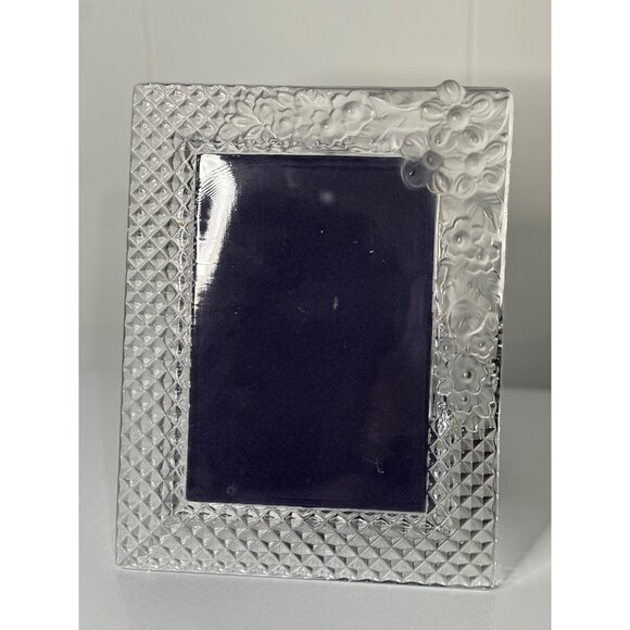 VTG 3D Clear Glass Floral Picture Frame 7.5"x9.5" Blue Felt Back Home Decor - Picture 2 of 8